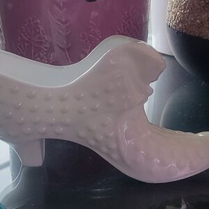 Vintage Fenton Milk Glass White Hobnob Slipper Cat Head Figurine